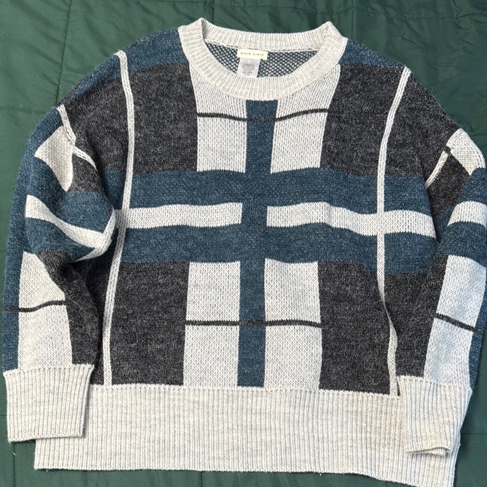 Women’s Grey and Blue Sweater